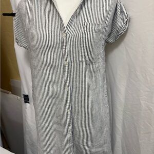 Old Navy White and Navy Striped Backless Shirt Dress
